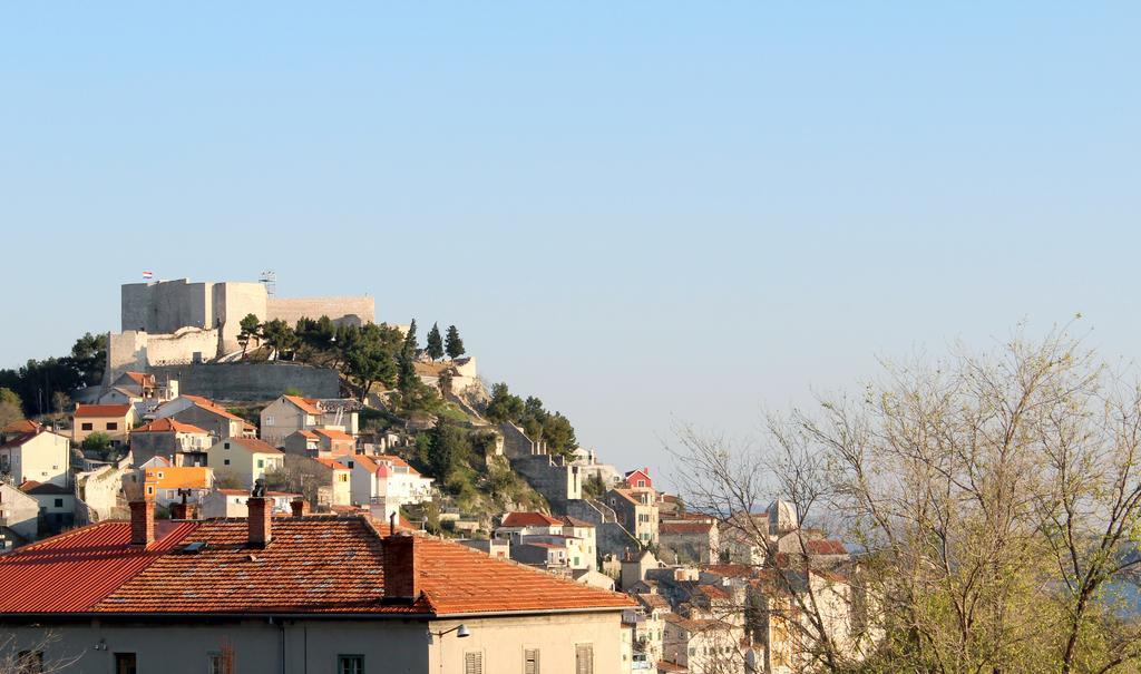 Apartments Ella Šibenik Quarto foto